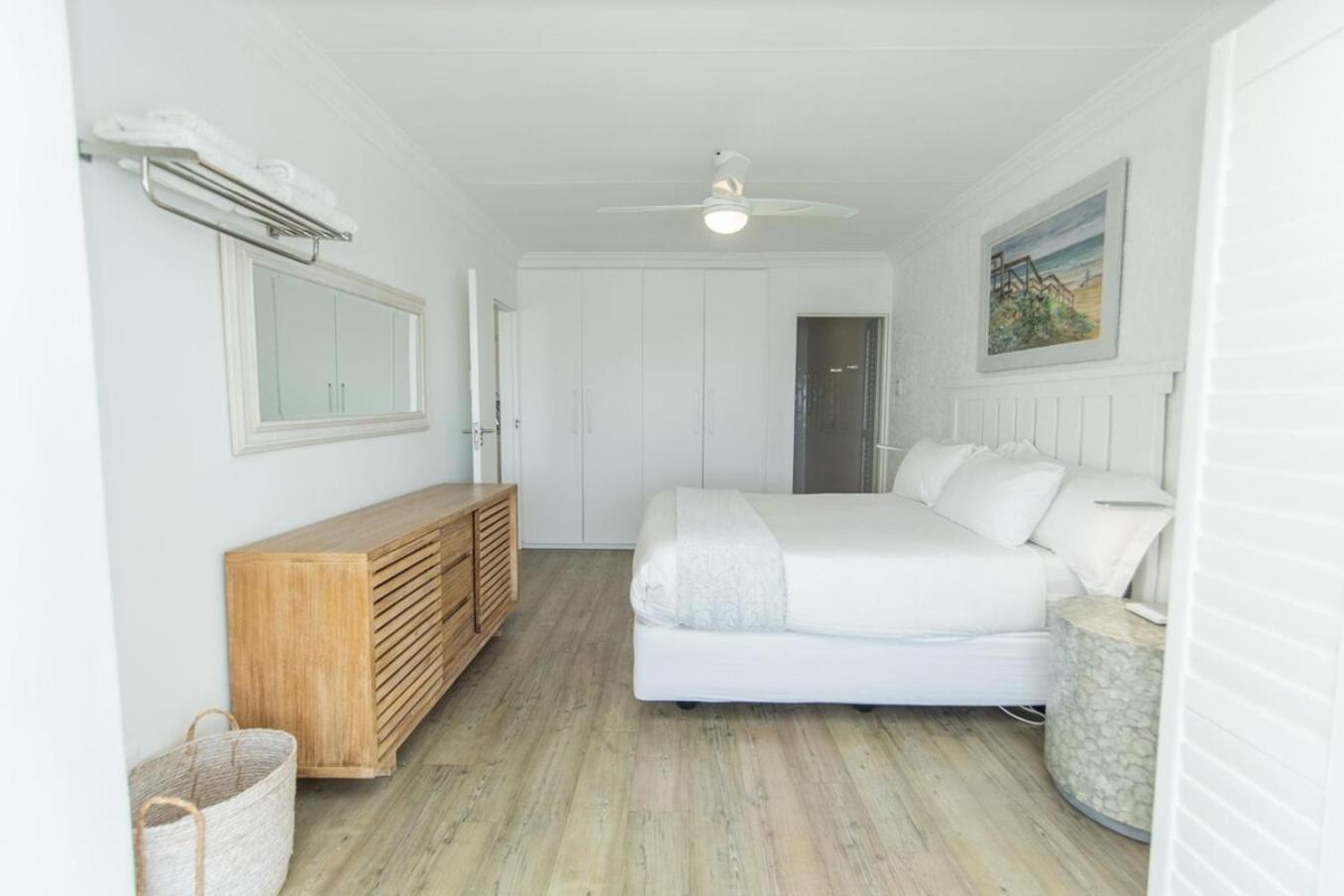 Luxury On The Beach Port Elizabeth Buitenkant foto