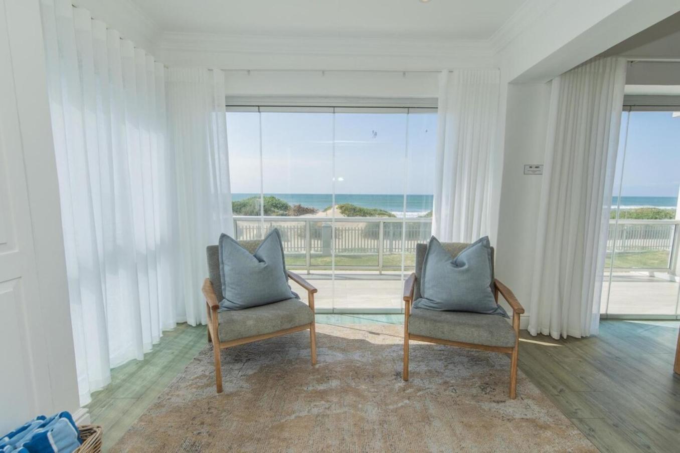 Luxury On The Beach Port Elizabeth Buitenkant foto
